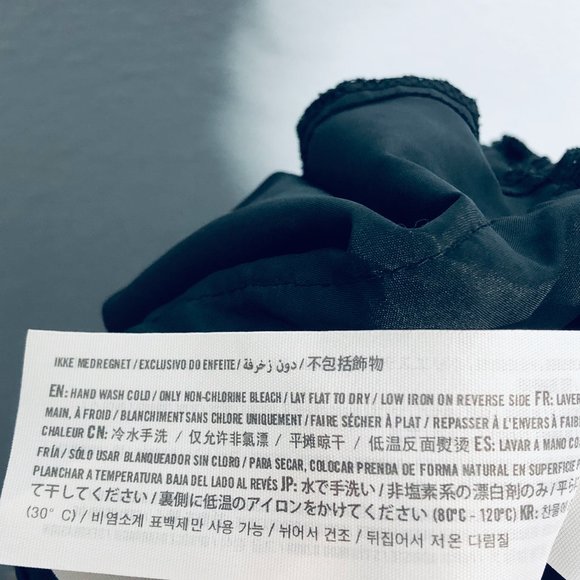 Abercrombie & Fitch Embroidered Black Shorts Crochet Flower Floral Medium - Picture 6 of 6